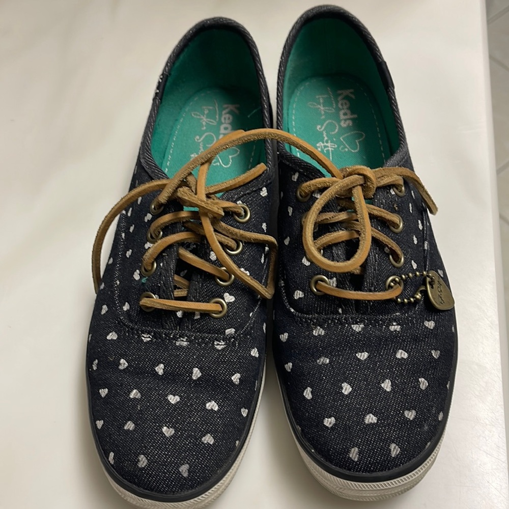 Meds Women’s Sneakers